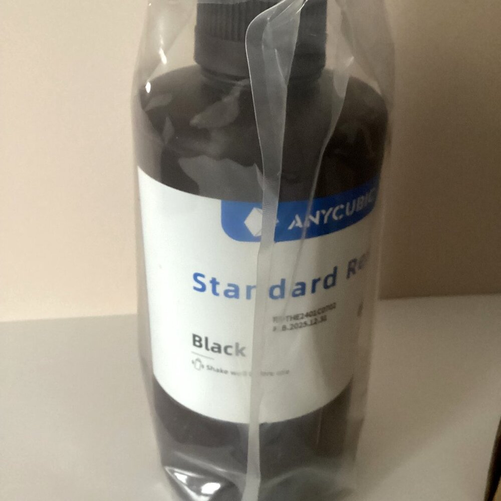 NIB ANYCUBIC 3D Standard Printer Resin 1kg Black Ink Printing - Picture 2 of 5